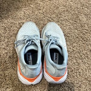 Womens Hoka - Clifton 8